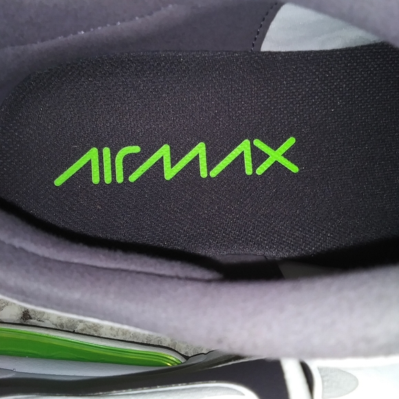 Nike shoes - Picture 6 of 8